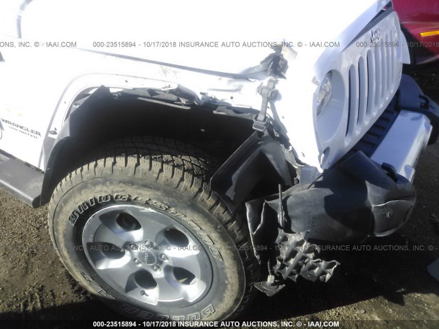 1C4BJWEG2FL565176 - 2015 JEEP WRANGLER UNLIMITE SAHARA WHITE photo 6