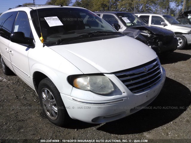 2C4GP64L35R491176 - 2005 CHRYSLER TOWN & COUNTRY LIMITED WHITE photo 6