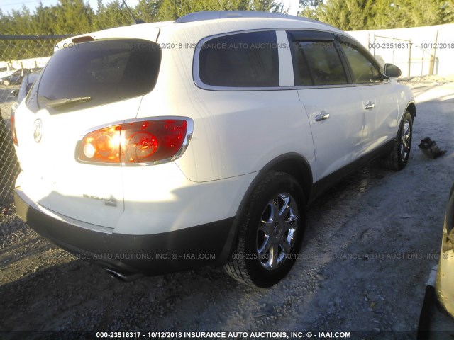 5GAER23728J217735 - 2008 BUICK ENCLAVE CXL WHITE photo 4