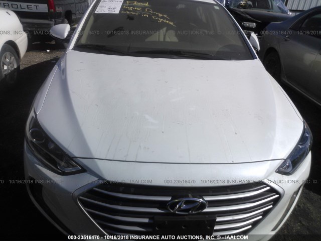 5NPD84LF2JH330860 - 2018 HYUNDAI ELANTRA SEL/VALUE/LIMITED WHITE photo 6