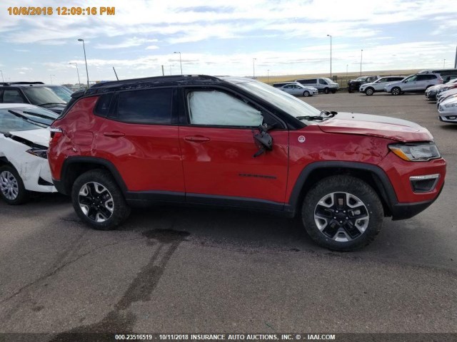 3C4NJDDB3JT450848 - 2018 JEEP COMPASS TRAILHAWK RED photo 11