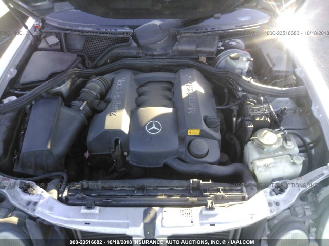 WDBJF65J21B347843 - 2001 MERCEDES-BENZ E 320 SILVER photo 10