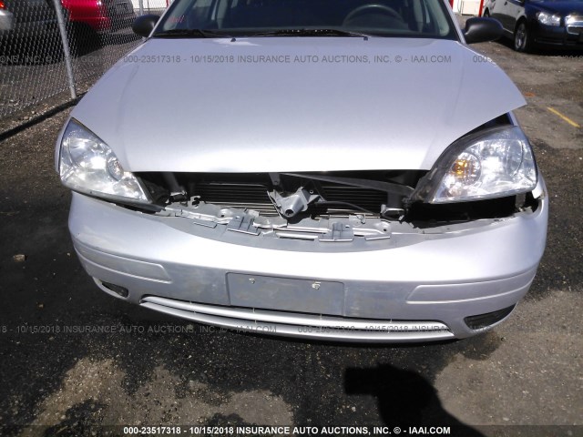 1FAFP34N37W246244 - 2007 FORD FOCUS ZX4/S/SE/SES SILVER photo 6