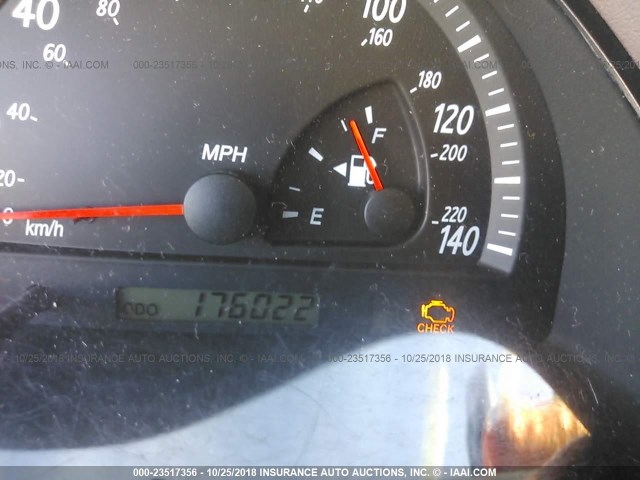 JTDBE32K740264588 - 2004 TOYOTA CAMRY LE/XLE GOLD photo 7