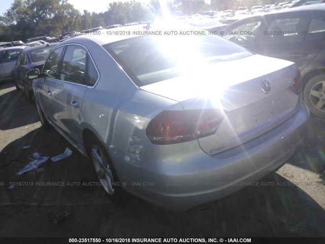 1VWBS7A3XFC010348 - 2015 VOLKSWAGEN PASSAT SE SILVER photo 3