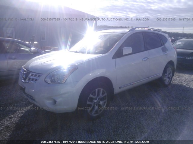 JN8AS5MV9DW637381 - 2013 NISSAN ROGUE S/SV WHITE photo 2