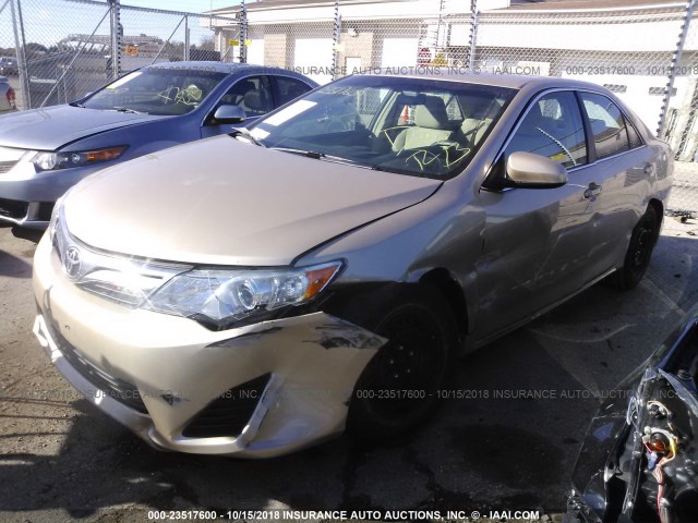 4T4BF1FK9CR271935 - 2012 TOYOTA CAMRY SE/LE/XLE GOLD photo 2