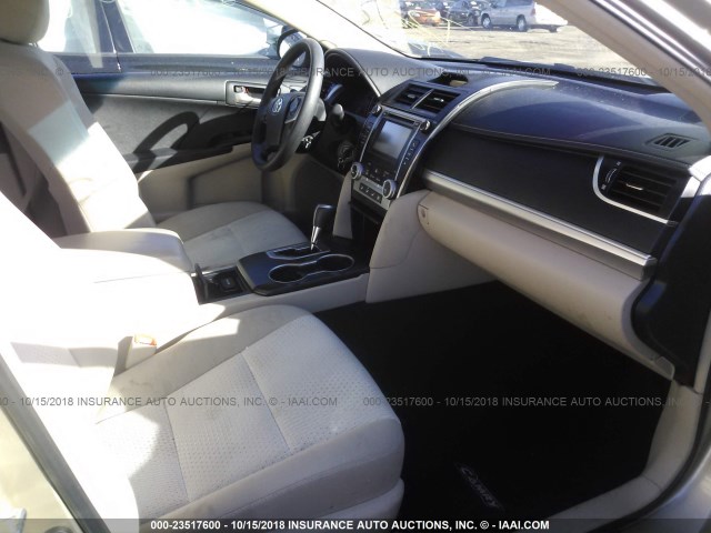 4T4BF1FK9CR271935 - 2012 TOYOTA CAMRY SE/LE/XLE GOLD photo 5