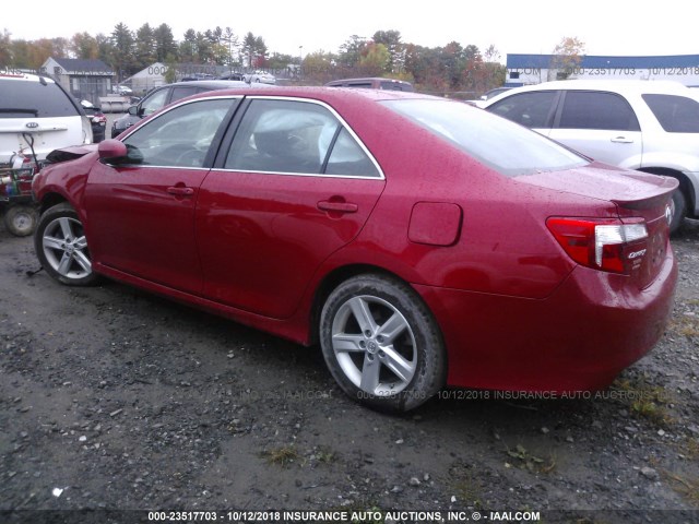 4T1BF1FK3EU802303 - 2014 TOYOTA CAMRY L/SE/LE/XLE RED photo 3