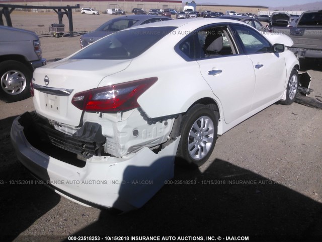 1N4AL3AP3HC284023 - 2017 NISSAN ALTIMA 2.5/S/SV/SL/SR WHITE photo 4