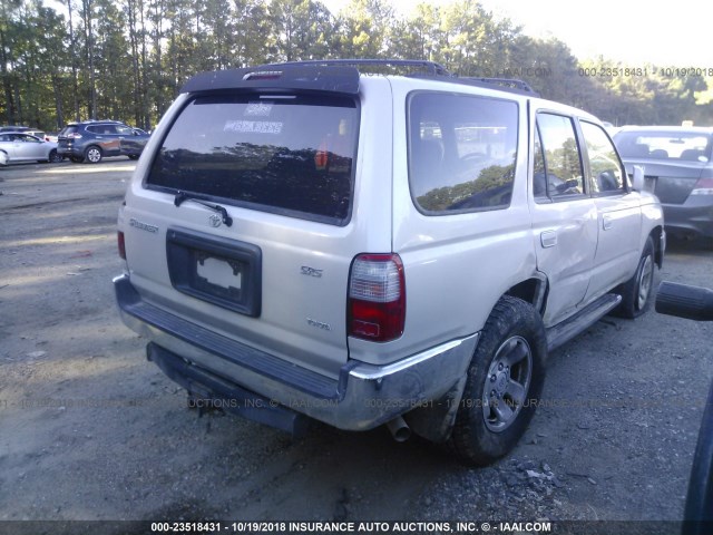 JT3GN86R9X0115134 - 1999 TOYOTA 4RUNNER SR5 SILVER photo 4