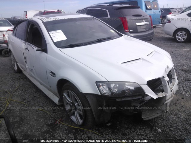 6G2ER57799L226438 - 2009 PONTIAC G8 WHITE photo 1