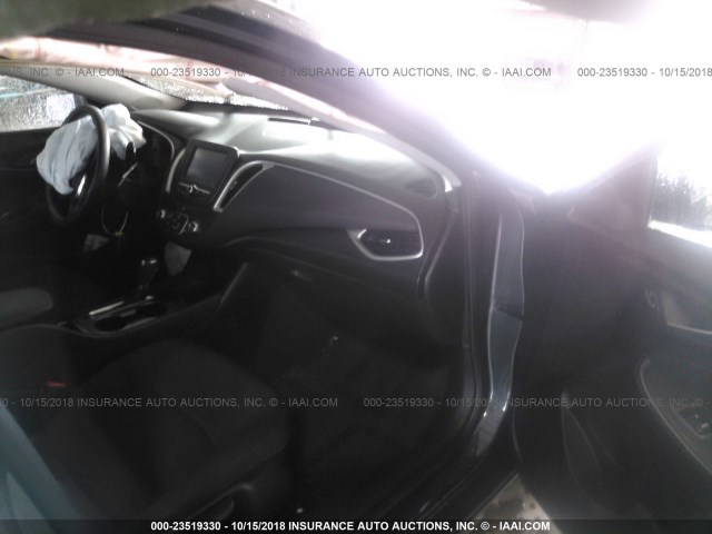 1G1ZB5ST2HF156130 - 2017 CHEVROLET MALIBU LS Boz foto 5