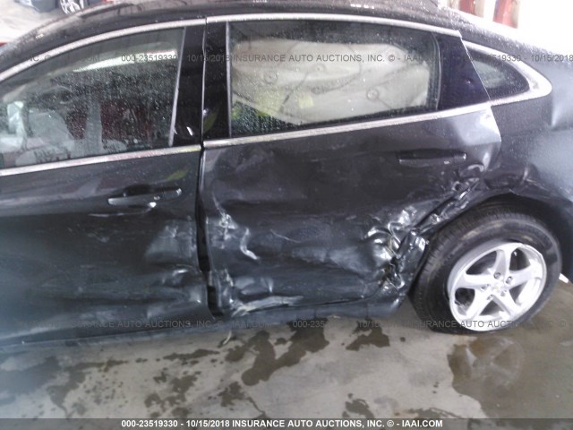 1G1ZB5ST2HF156130 - 2017 CHEVROLET MALIBU LS Boz foto 6