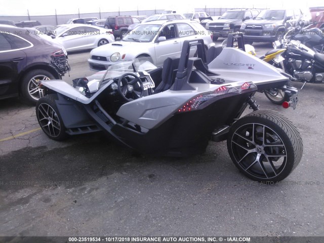 57XAAPFA0G7114874 - 2016 POLARIS SLINGSHOT SL SILVER photo 3