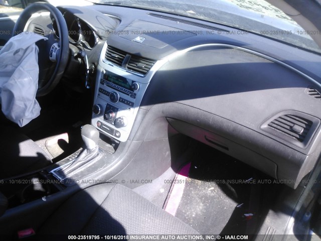 1G1ZC5EB8AF265679 - 2010 CHEVROLET MALIBU 1LT BLACK photo 5