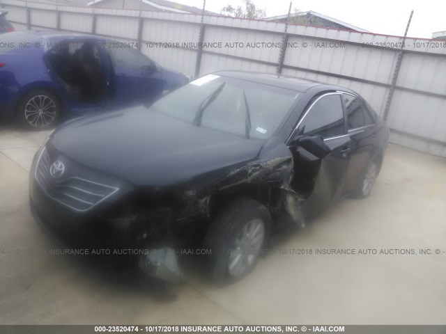 4T4BF3EK1AR068564 - 2010 TOYOTA CAMRY SE/LE/XLE BLACK photo 2