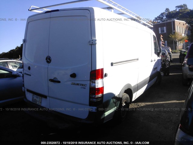 WD3PE7CCXC5634500 - 2012 MERCEDES-BENZ SPRINTER 2500 WHITE photo 4