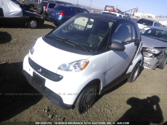 WMEEJ3BA2EK775164 - 2014 SMART FORTWO PURE/PASSION WHITE photo 2