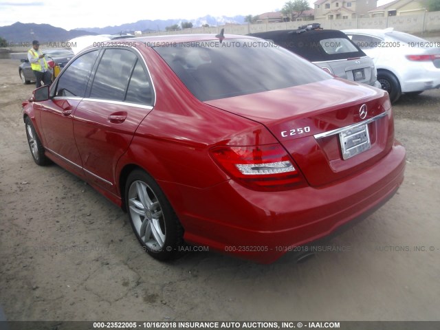 WDDGF4HBXDR249200 - 2013 MERCEDES-BENZ C 250 RED photo 3