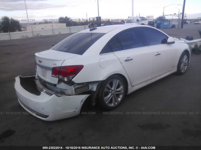 1G1PG5SBXG7116628 - 2016 CHEVROLET CRUZE LIMITED LTZ WHITE photo 4