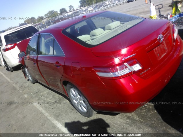 4T1BF3EK4AU545871 - 2010 TOYOTA CAMRY SE/LE/XLE RED photo 3