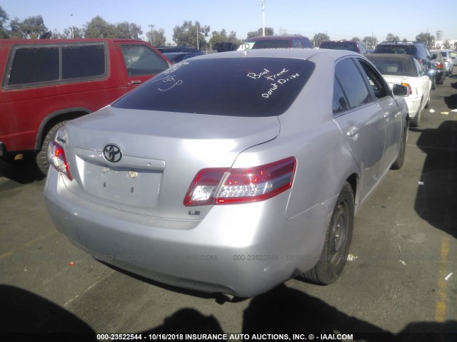 4T4BF3EK1BR145564 - 2011 TOYOTA CAMRY SE/LE/XLE SILVER photo 4