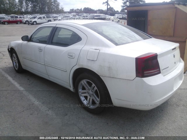 2B3KA43R26H304573 - 2006 DODGE CHARGER SE/SXT WHITE photo 3