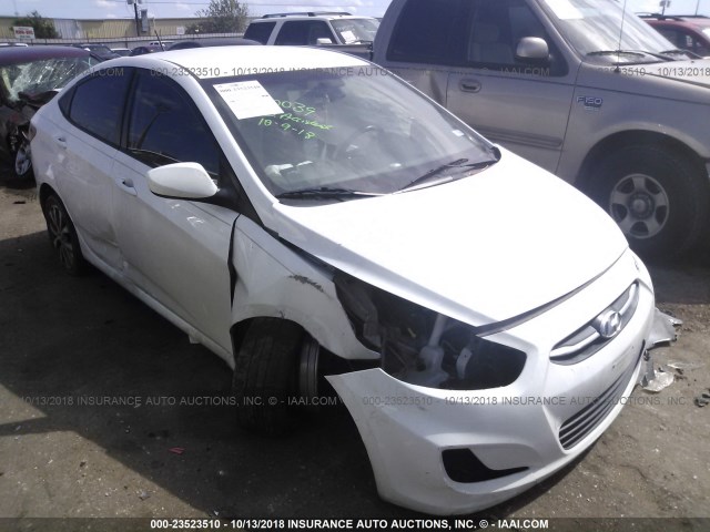 KMHCU4AE1GU116244 - 2016 HYUNDAI ACCENT SE WHITE photo 1