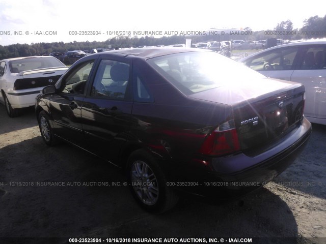 1FAFP34NX7W132192 - 2007 FORD FOCUS ZX4/S/SE/SES BURGUNDY photo 3