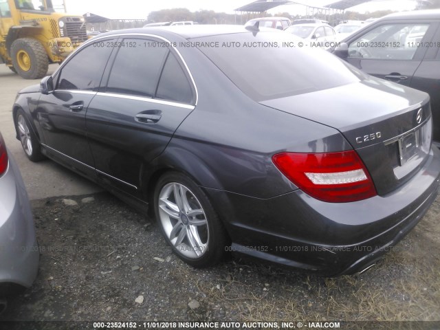 WDDGF4HB5ER316951 - 2014 MERCEDES-BENZ C 250 GRAY photo 3