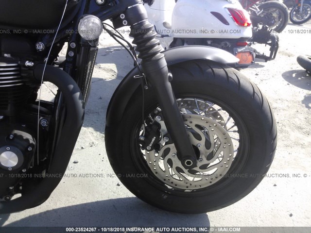 SMTD53HL5JT871870 - 2018 TRIUMPH MOTORCYCLE BONNEVILLE BOBBER BLACK BLACK photo 5