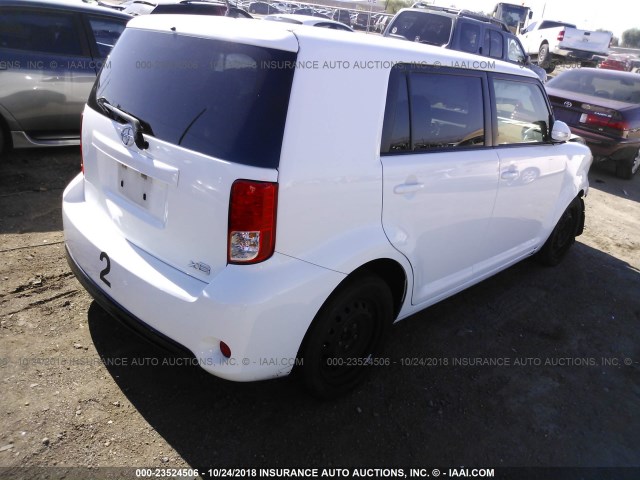 JTLZE4FE5FJ069809 - 2015 TOYOTA SCION XB Ақ фото 4
