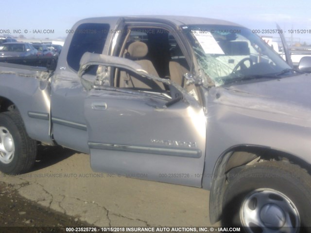 5TBRN34102S275275 - 2002 TOYOTA TUNDRA ACCESS CAB SR5 GOLD photo 6