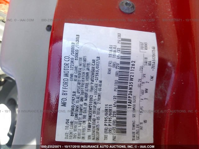 1FAFP36N35W211262 - 2005 FORD FOCUS ZXW RED photo 9