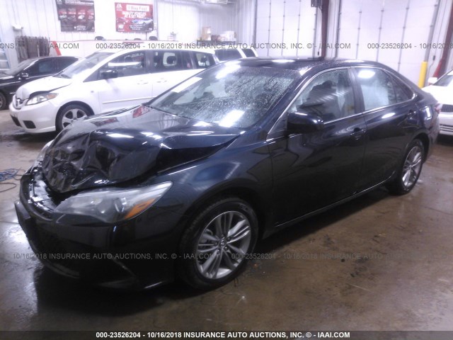 4T1BF1FK4FU478957 - 2015 TOYOTA CAMRY LE/XLE/SE/XSE Dark Blue photo 2