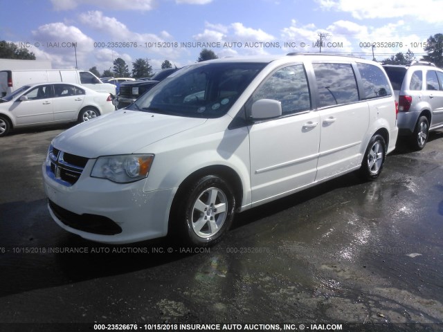 2C4RDGCG5CR324052 - 2012 DODGE GRAND CARAVAN SXT WHITE photo 2