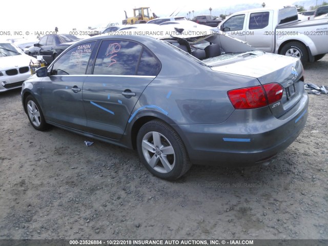 3VWLL7AJ5DM246675 - 2013 VOLKSWAGEN JETTA TDI GRAY photo 3