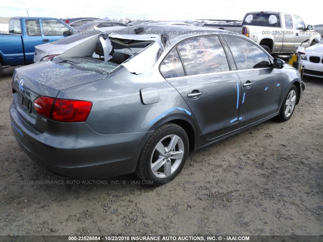 3VWLL7AJ5DM246675 - 2013 VOLKSWAGEN JETTA TDI GRAY photo 4