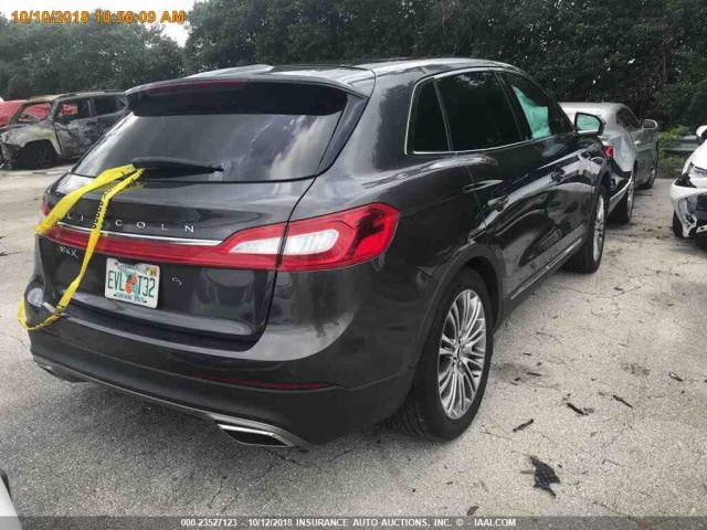 2LMPJ6LR2JBL17982 - 2018 LINCOLN MKX RESERVE Մոխրագույն լուսանկար 17