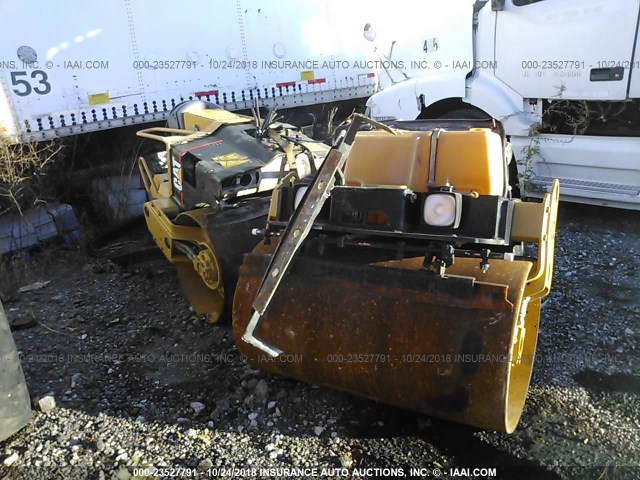 CATCB224H22400353 - 2004 CATERPILLAR CB224E  YELLOW photo 1