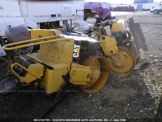 CATCB224H22400353 - 2004 CATERPILLAR CB224E  YELLOW photo 4