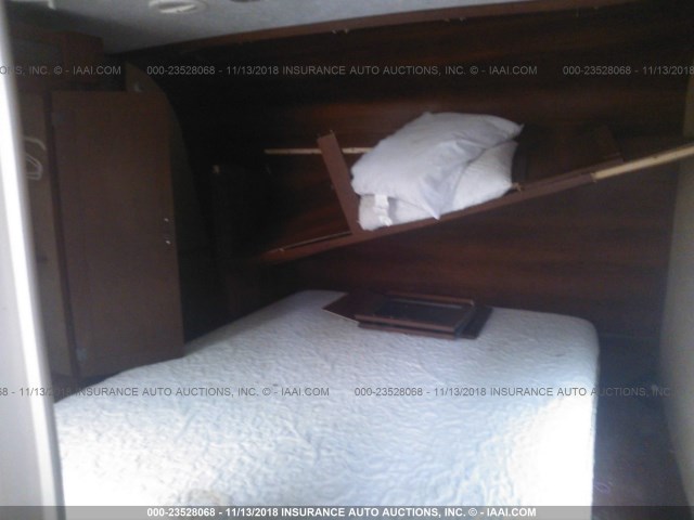5ZT2AVXB7DB900686 - 2013 FOREST RIVER AVENGER  未知 照片 5