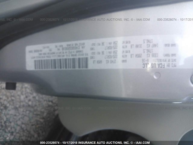 2C4RDGBG5GR365188 - 2016 DODGE GRAND CARAVAN SE SILVER photo 9