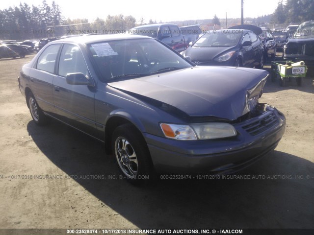 JT2BG22K9W0103272 - 1998 TOYOTA CAMRY CE/LE/XLE PURPLE photo 1