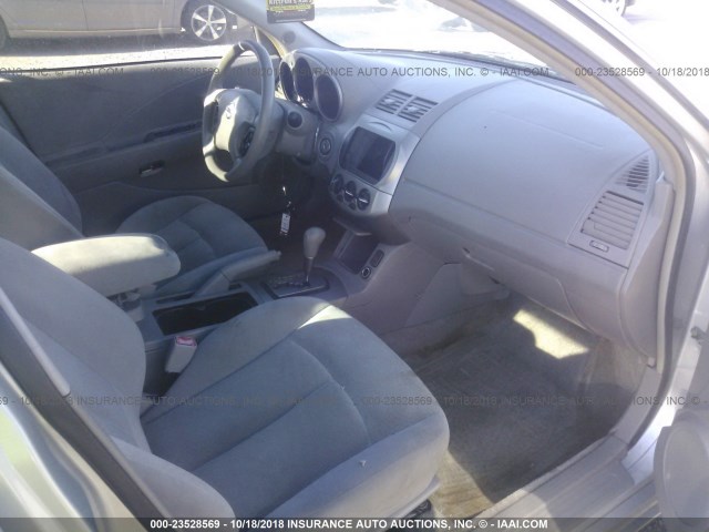 1N4AL11D44C123622 - 2004 NISSAN ALTIMA S/SL SILVER photo 5