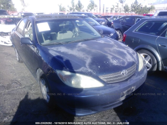 4T1BE32K83U260052 - 2003 TOYOTA CAMRY LE/XLE/SE BLUE photo 1
