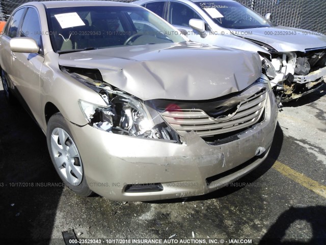 4T4BE46K39R110865 - 2009 TOYOTA CAMRY SE/LE/XLE GOLD photo 6