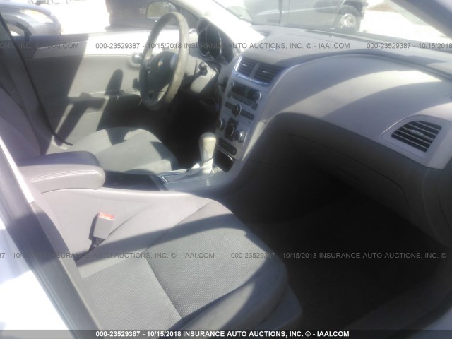 1G1ZA5EU6CF392456 - 2012 CHEVROLET MALIBU LS WHITE photo 5