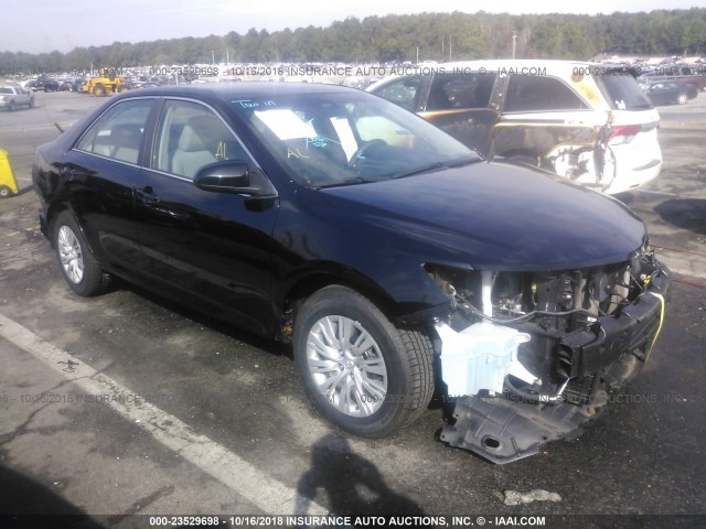 4T1BF1FK9EU447900 - 2014 TOYOTA CAMRY L/SE/LE/XLE Qara foto 1